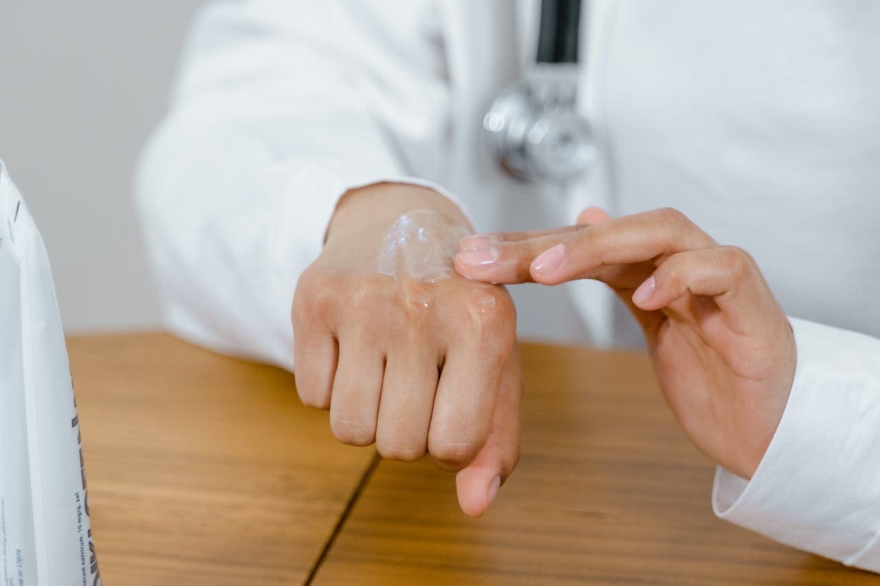 Tratamento online de dermatite, eczema e erupções