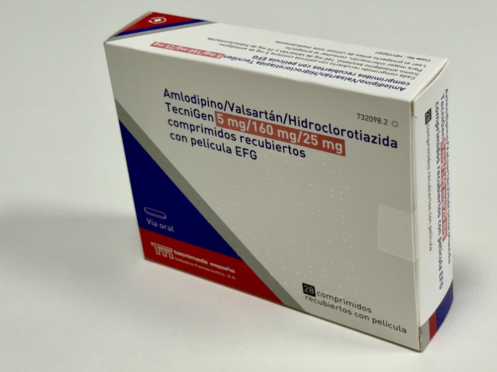 AMLODIPINO/VALSARTAN/HIDROCLOROTIAZIDA TECNIGEN 5 mg/160 mg/25 mg COMPRIMIDOS REVESTIDOS POR PELÍCULA