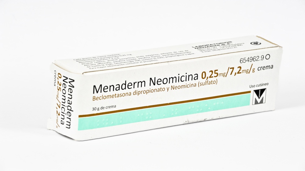 menaderm-neomicina-025-mg-72-mg-g-crema