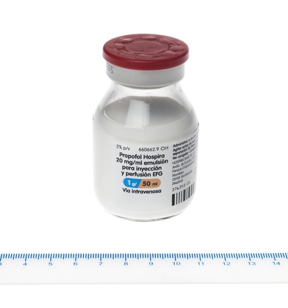 PROPOFOL FARMAK 20 mg/ml Emulsão Injectável e para Perfusão